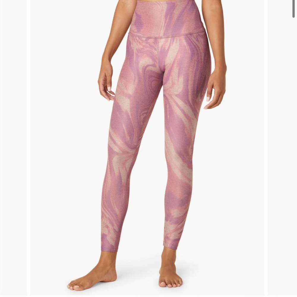 Beyond Yoga High Waist Midi printed legging. XS.